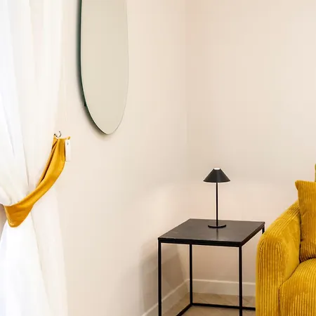 Apartment Chiatamone Seafront Neapel