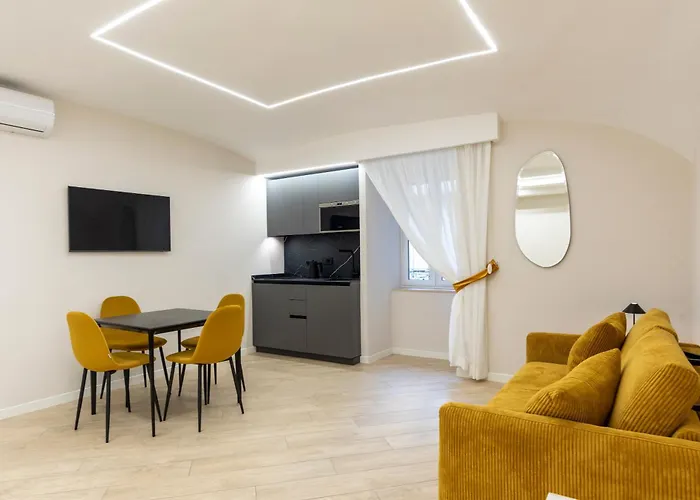 Appartamento Chiatamone Seafront