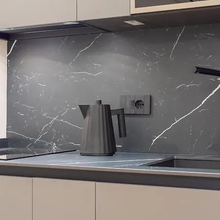 Chiatamone Seafront *