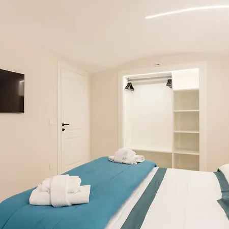 Chiatamone Seafront Νάπολη